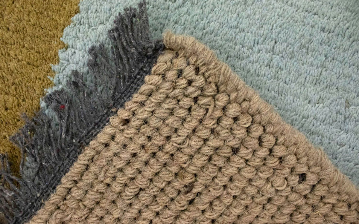 Nepal Teppich 70 x 140 cm - mehrfarbig
