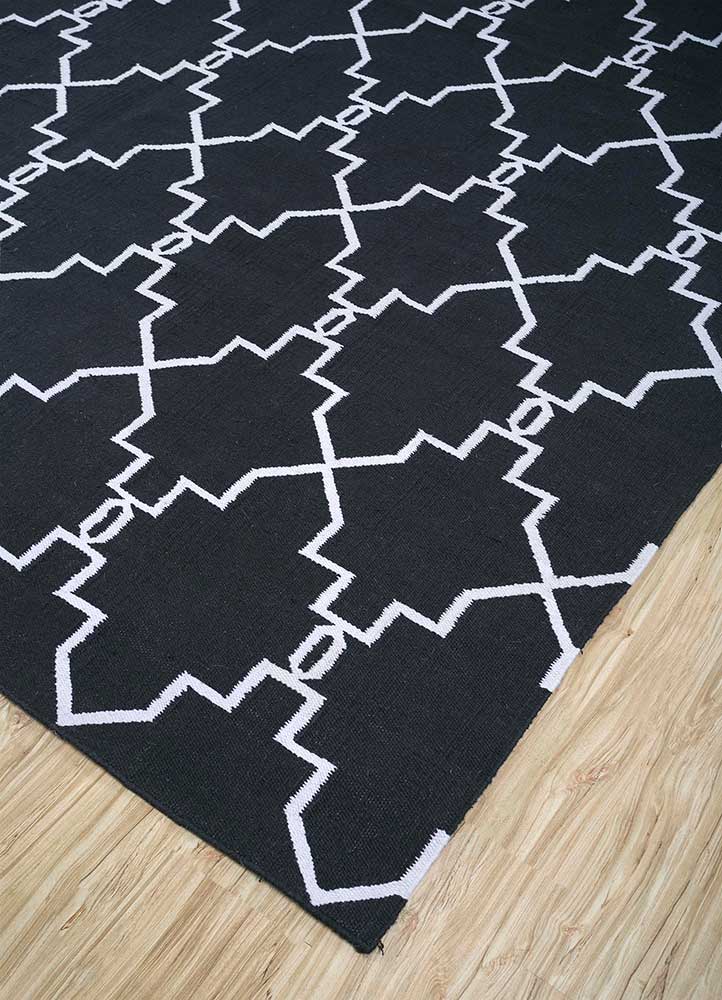 Wollteppich - 270 x 375 cm - schwarz-weiß