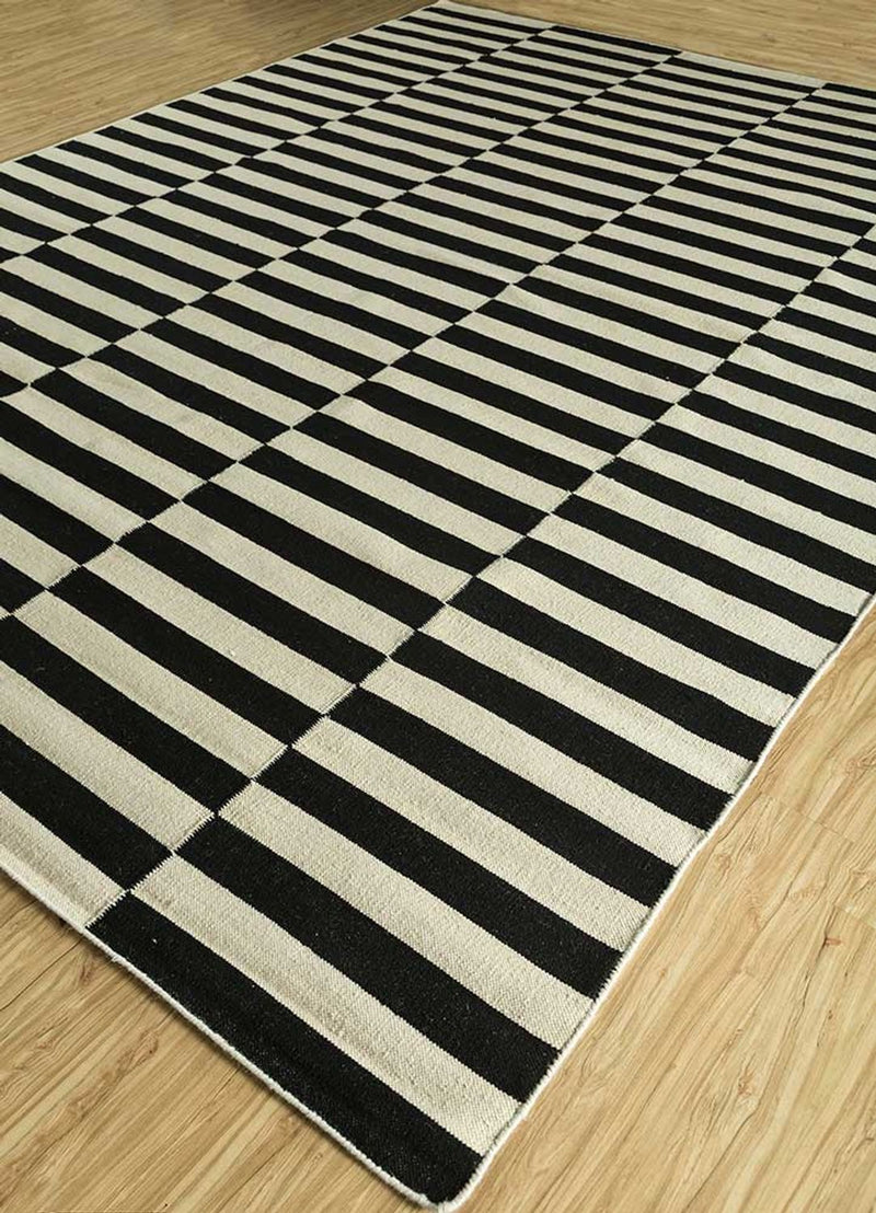 Designer Teppich - 360 x 450 cm - mehrfarbig