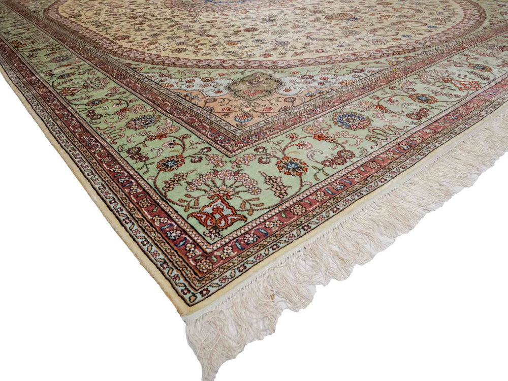 China Seide Teppich 277x366cm - Orientteppich - beige