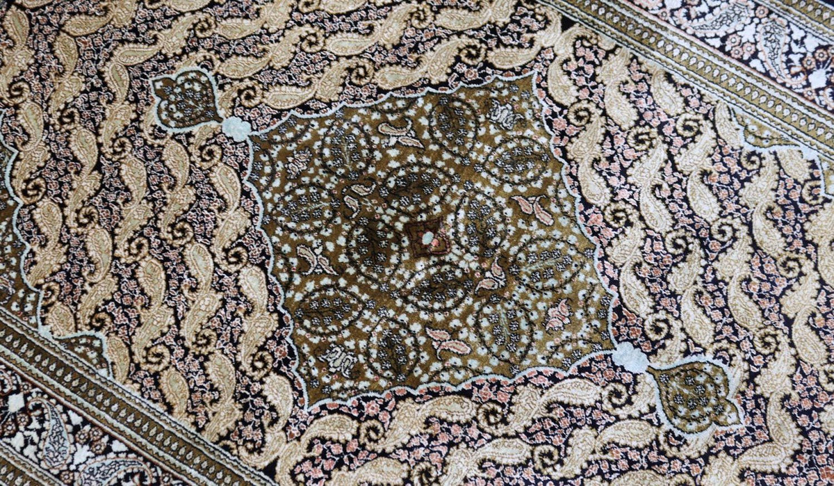 Seidenteppich - Ghom Seide - Premium 109 x 163 cm Teppichbrücke