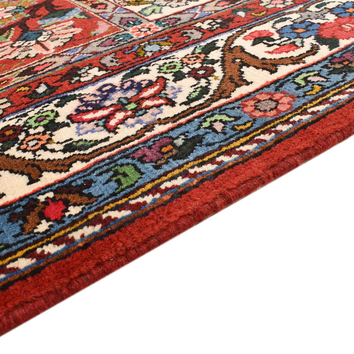 Bachtiar Teppich 138x191cm - Perserteppich - mehrfarbig