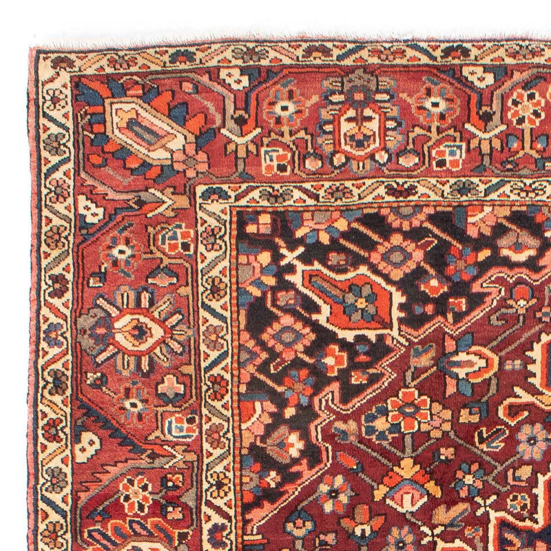 Bachtiar Teppich 230x279cm - Perserteppich